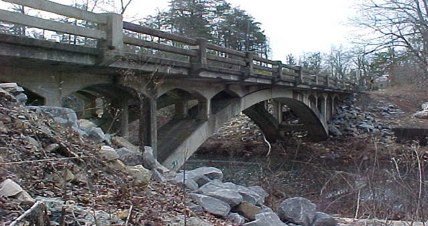 image of the Bridge on SR-117 over the West Fork of Little River Mentone, AL